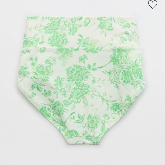 American Eagle
Aerie Ruffle String Triangle Bikini Set. S bottom, L top NWT - Picture 9 of 13